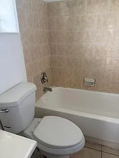 2285 NE 172nd St #15 — Photo 10