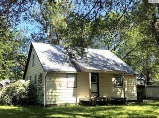 312 S Spruce St, Inman, KS 67546