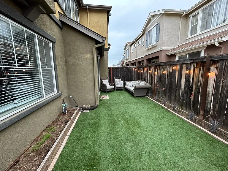5444 Mandarin Cv — Photo 26