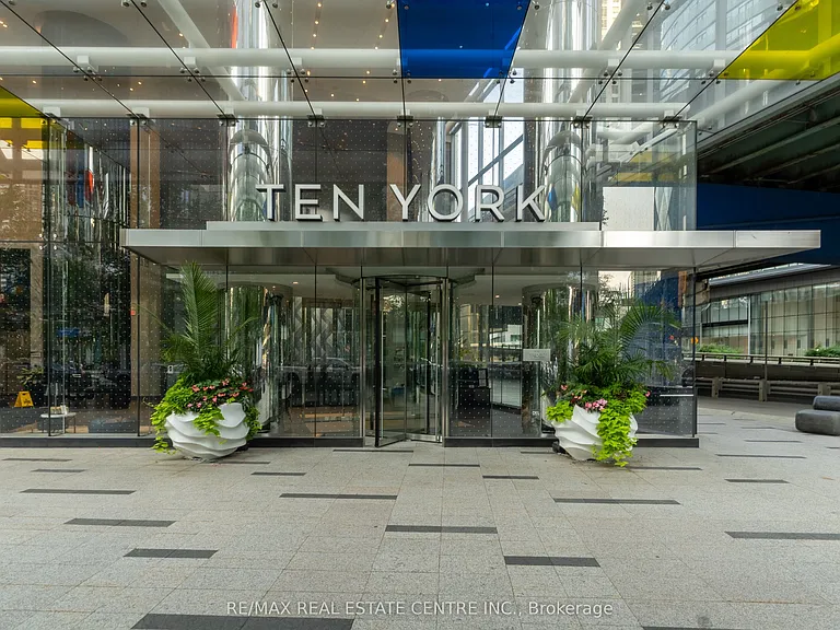 10 York St #6210 — Photo 49