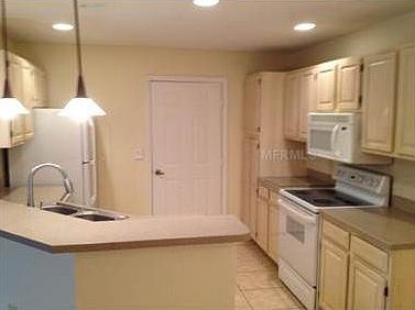 2nd image of 805 Island Walk Dr