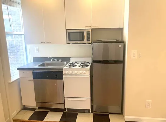 Rented by Brown Harris Stevens | media 2