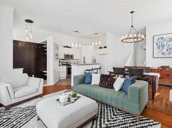 336 NE Mount Aberdeen Close SE, Calgary, AB T2Z 3N4