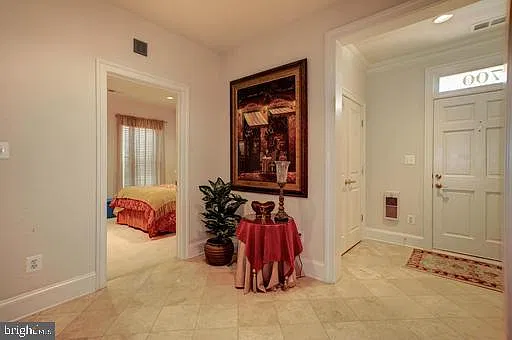 4 bed, 4.5 bath, 2950 sqft, $6,700 — Photo 3