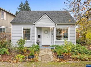 1086 7th St NW, Salem, OR