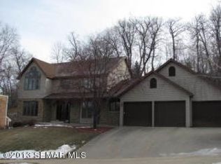 2002 Baihly Hills Dr SW, Rochester, MN 55902