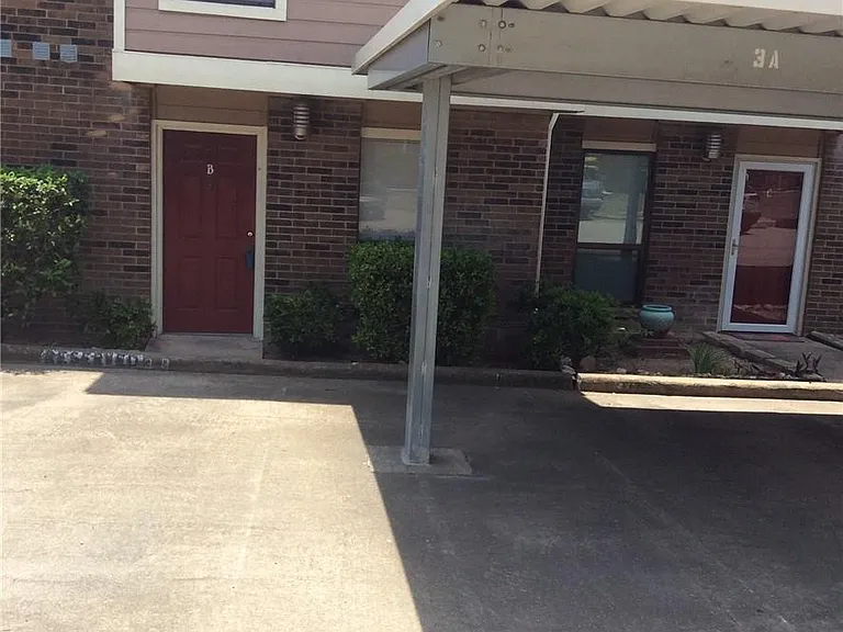2018 W Rundberg Ln #3B — Photo 2