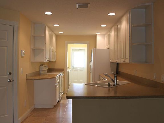 4th image of 1563 Napoli Dr