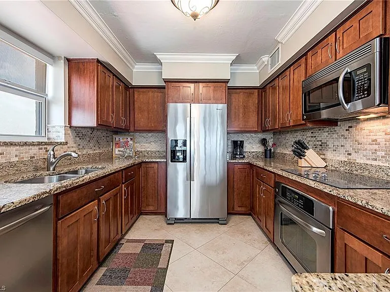 10701 Gulf Shore Dr #502 — Photo 4