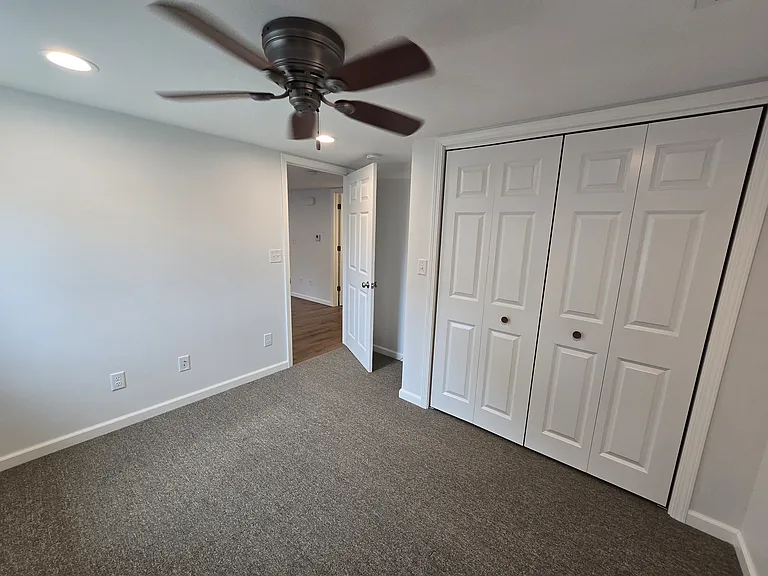 904 W Welsh St #B — Photo 15