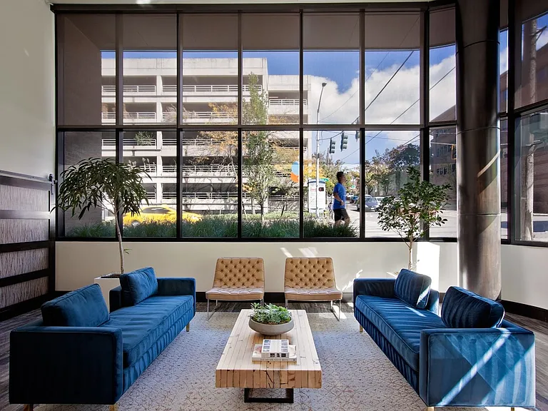 Lexington Apartments — Photo 43