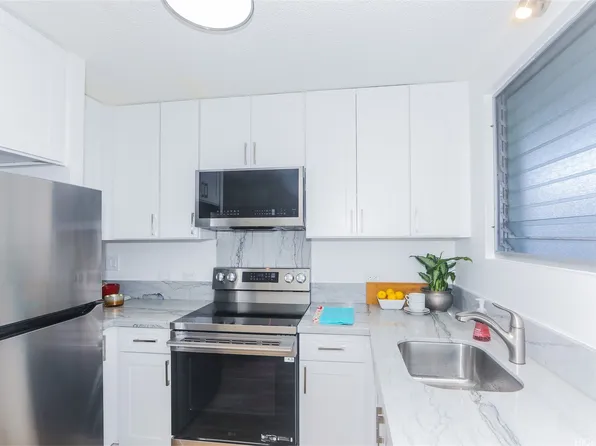 3095 Ala Ilima St APT 204, Honolulu, HI 96818