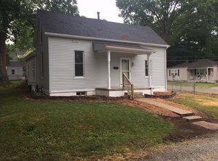 321 N Adams St, Trenton, IL