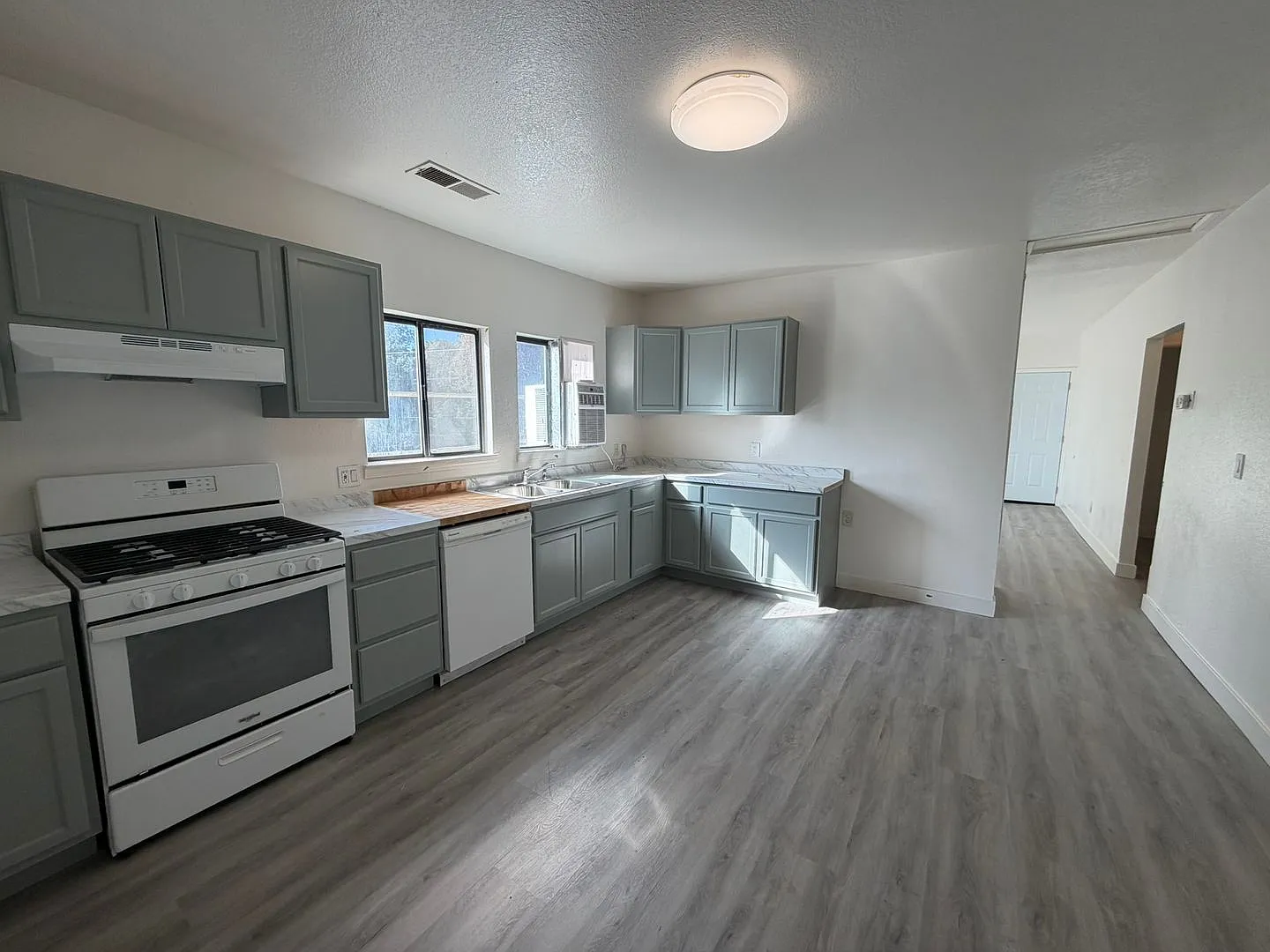 SAC T 535 N Harbor Blvd #A-C — Photo 1