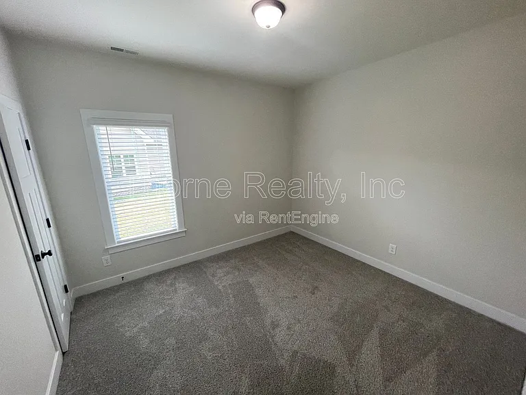 61 B P Ct — Photo 9