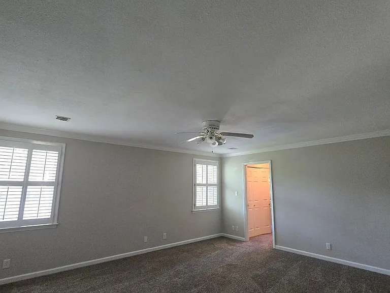 2710 Runnymeade Dr — Photo 9