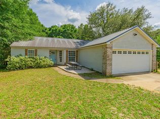 415 Juniper Dr, Crestview, FL 32536