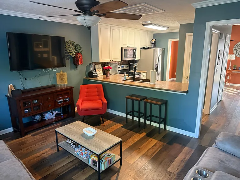 2428 E University Dr #801 — Photo 5