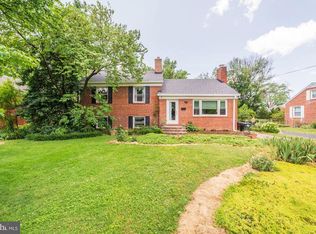 6106 Clearbrook Dr, Springfield, VA 22150