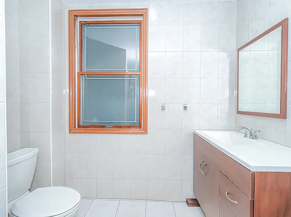 1461 East 3rd Street image 13 of 36