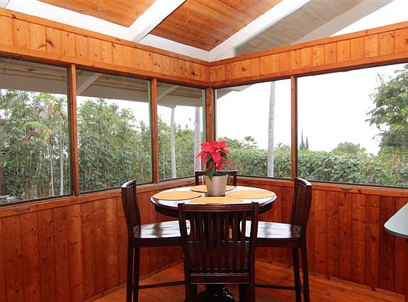 Dining area 2