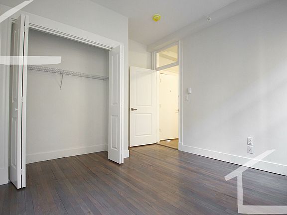 5th image of 88 Park Dr #11