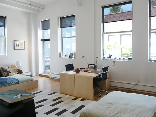 Rented by Sotheby's International Realty | media 22