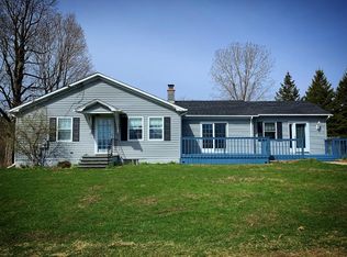 795 Hayford Rd, Champlain, NY 12919