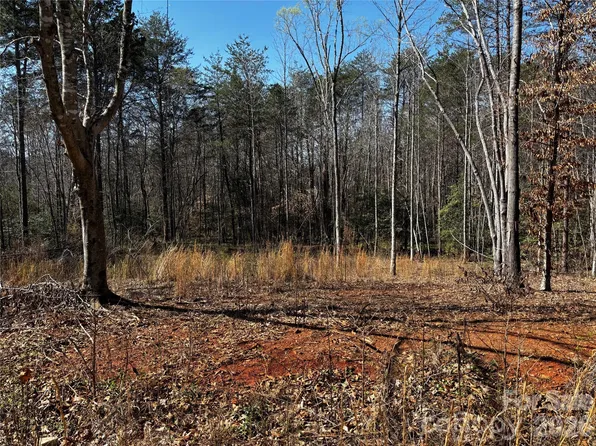 1467 Graycrest Dr, Catawba, NC 28609