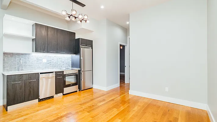 Rented by Nooklyn NYC LLC | media 46