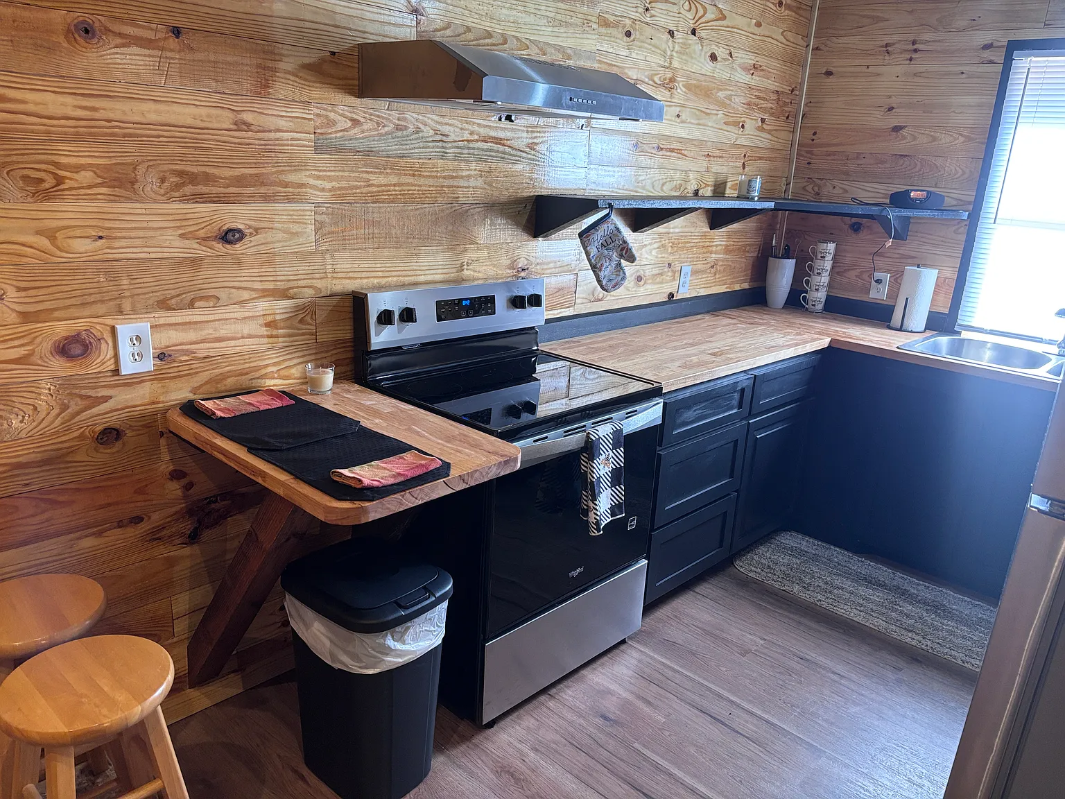 2 bed, $2,300 — Photo 4