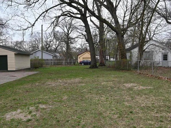 2413 Leahy St, Muskegon Heights, MI 49444