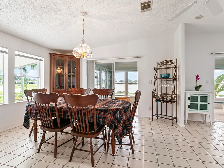 8913 SW Chevy Cir — Photo 10