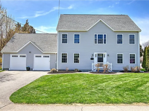7 Court Ave, Barrington, RI 02806