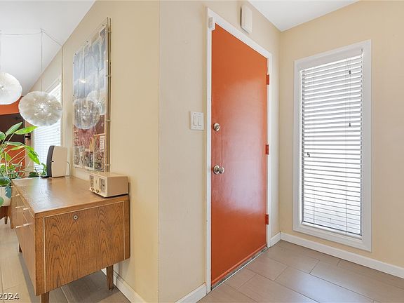 4th image of 2207 Golden Arrow Dr