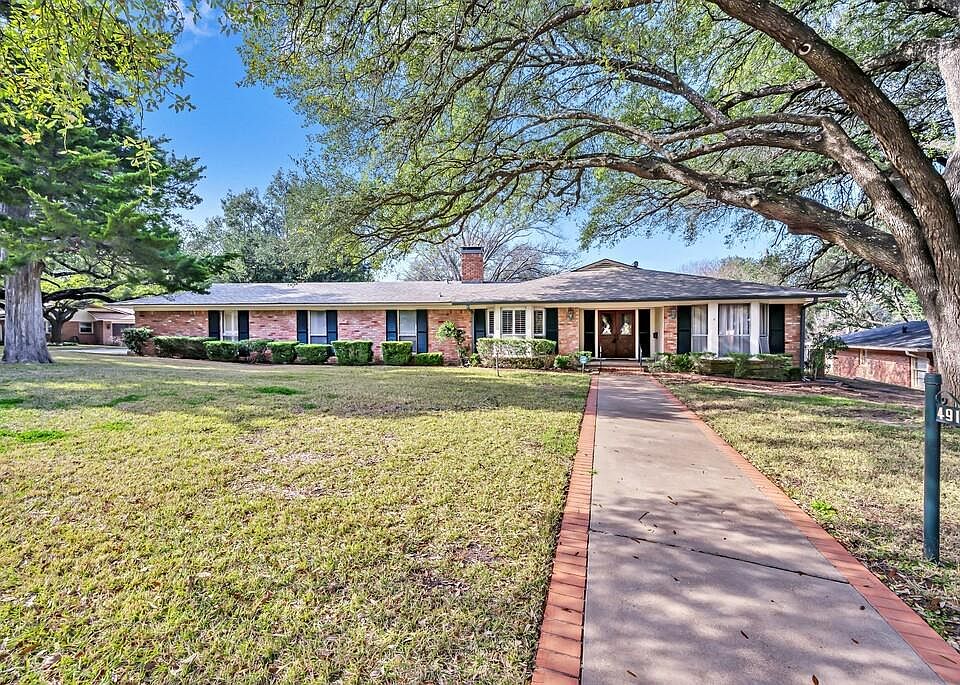 1st image of 4917 Lockwood Dr