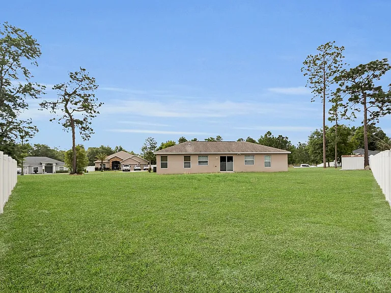 11302 SW 62nd Cir — Photo 26