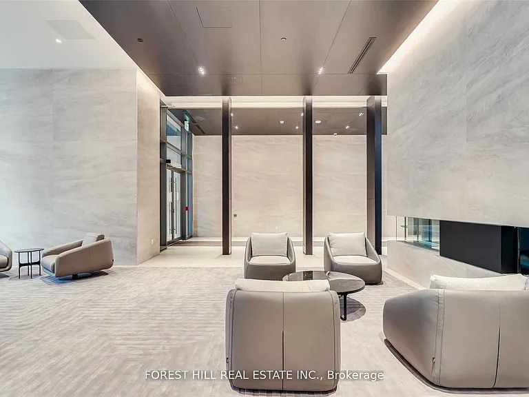 2221 Yonge St #5211 — Photo 18