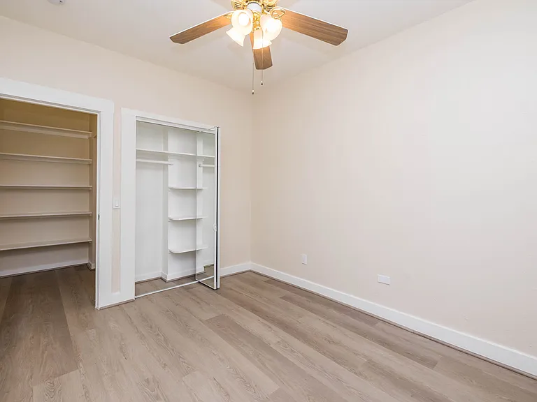 Vue De Lac Apartments — Photo 9