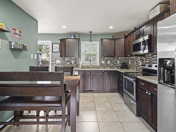 5th image of 4015 Harding ROAD