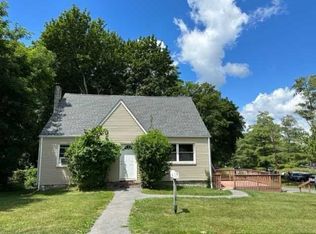 21 Poplar St, Poughkeepsie, NY 12601