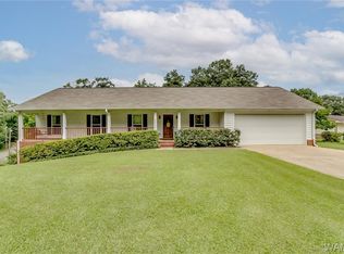 11089 Lakewood Ln, Northport, AL 35473