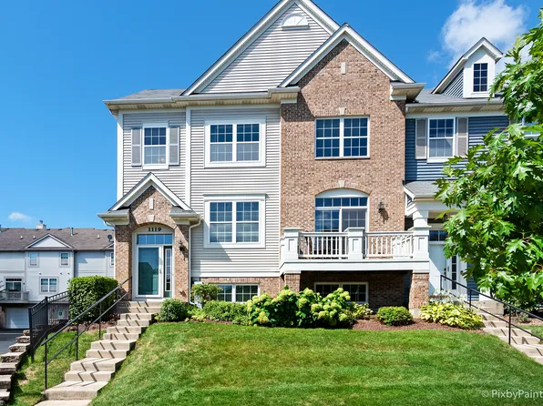 1119 Orangery Ct, Carol Stream, IL 60188