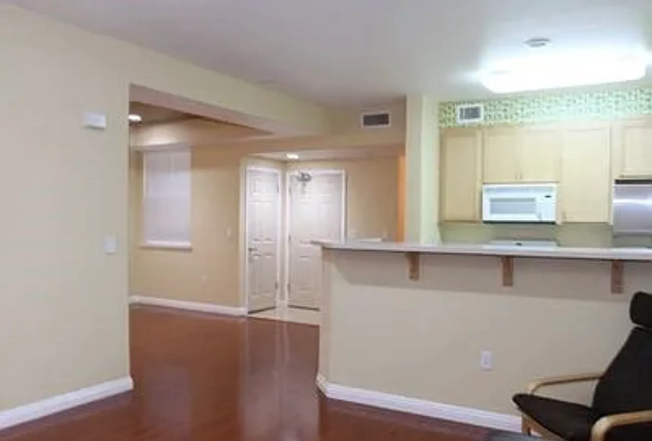 2 bed, 1150 sqft, $3,499 — Photo 3