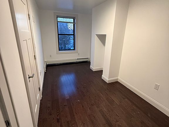 4th image of 58-60 Hudson St #403