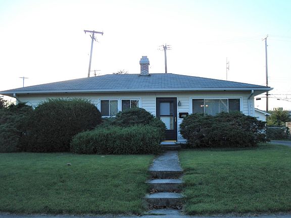 3rd image of 501 N Camden Dr