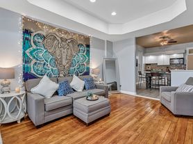 3138 S Lowe Ave, Chicago, IL