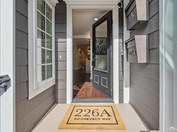 4th image of 226 Roosevelt Way #A