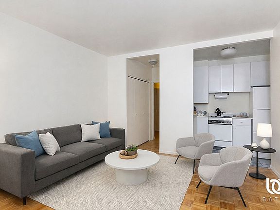 4th image of 100 Central Park S APT 6G
