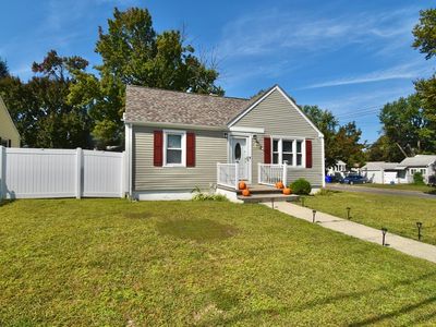 1060 Liberty St, Springfield, MA, 01104